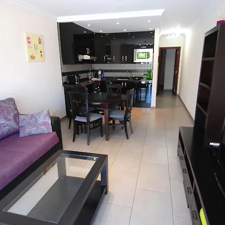 Beachfront Americas - Trg Appartement *