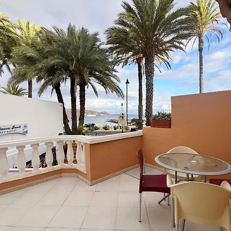 Beachfront Americas - Trg Apartment *