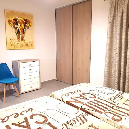 Beachfront Americas - Trg Playa de las Américas