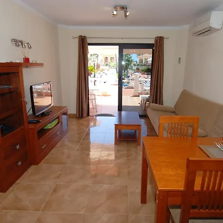 Beachfront Americas - Trg