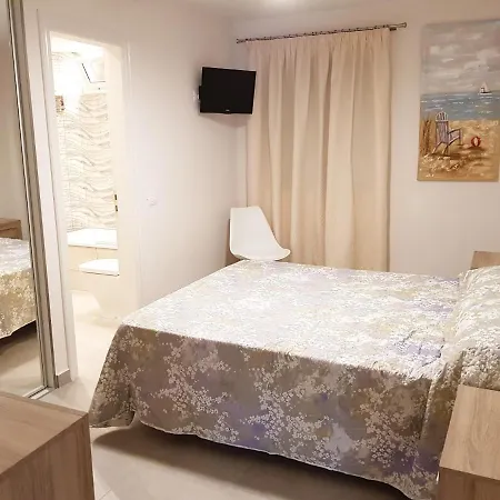 Beachfront Americas - Trg *